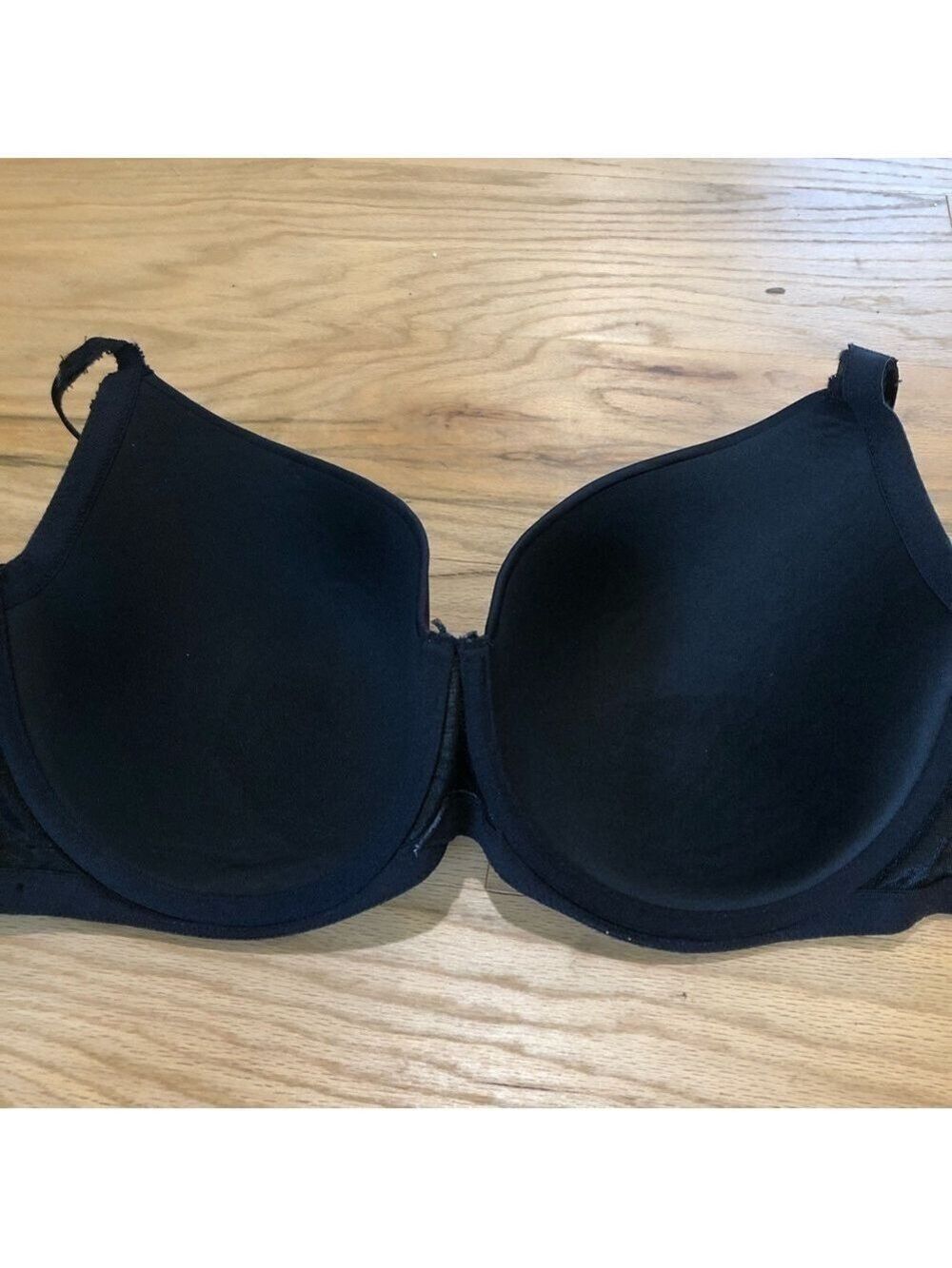DORINA underwire bra 38F black molded cups lace embellishments. Size 38F